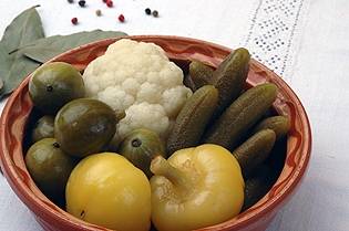 Darabos vegyes savany�s�g, �des�t�szerrel